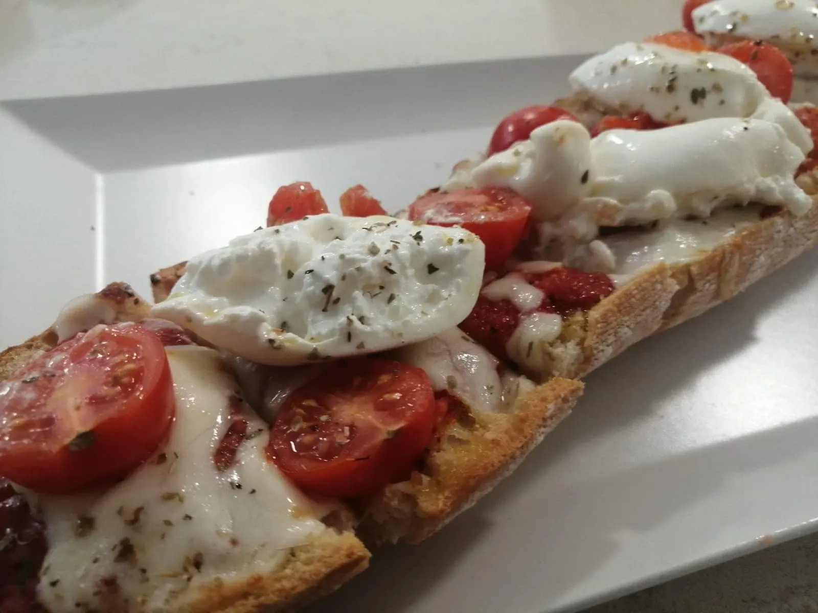 Bruschetta bufala pomodorini